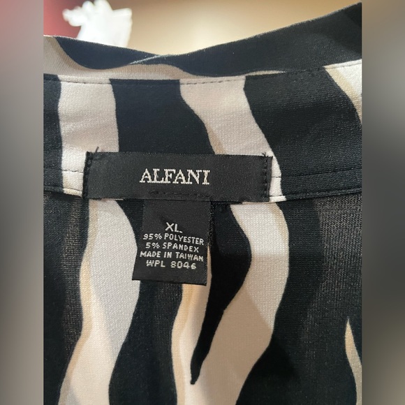 Alfani Women’s Dress - Sz -XL - Picture 2 of 3